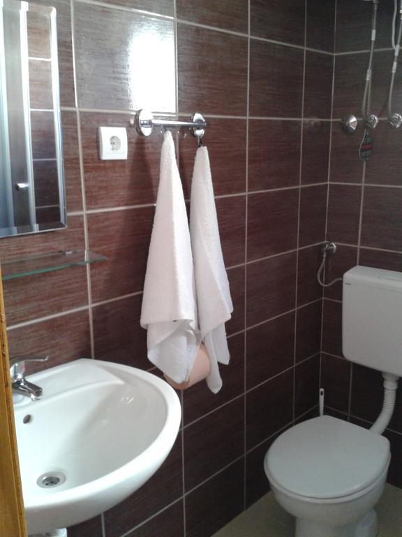 Waterfront Apartments Тисно Стая снимка